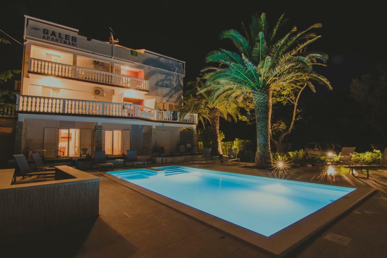 Pool Apartments Galeb Новаля Екстер'єр фото