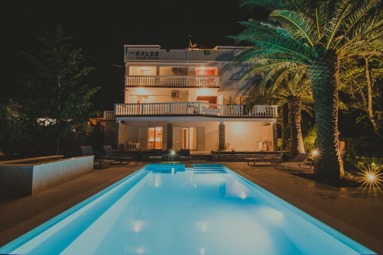 Pool Apartments Galeb Новаля Екстер'єр фото